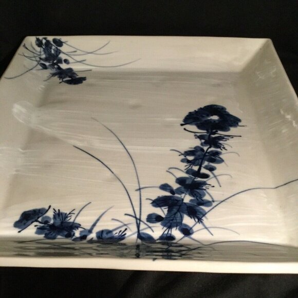 Vintage Unsigned 9 Inch Square Gray With Blue Florals Heavy Stoneware Plate - Picture 2 of 4